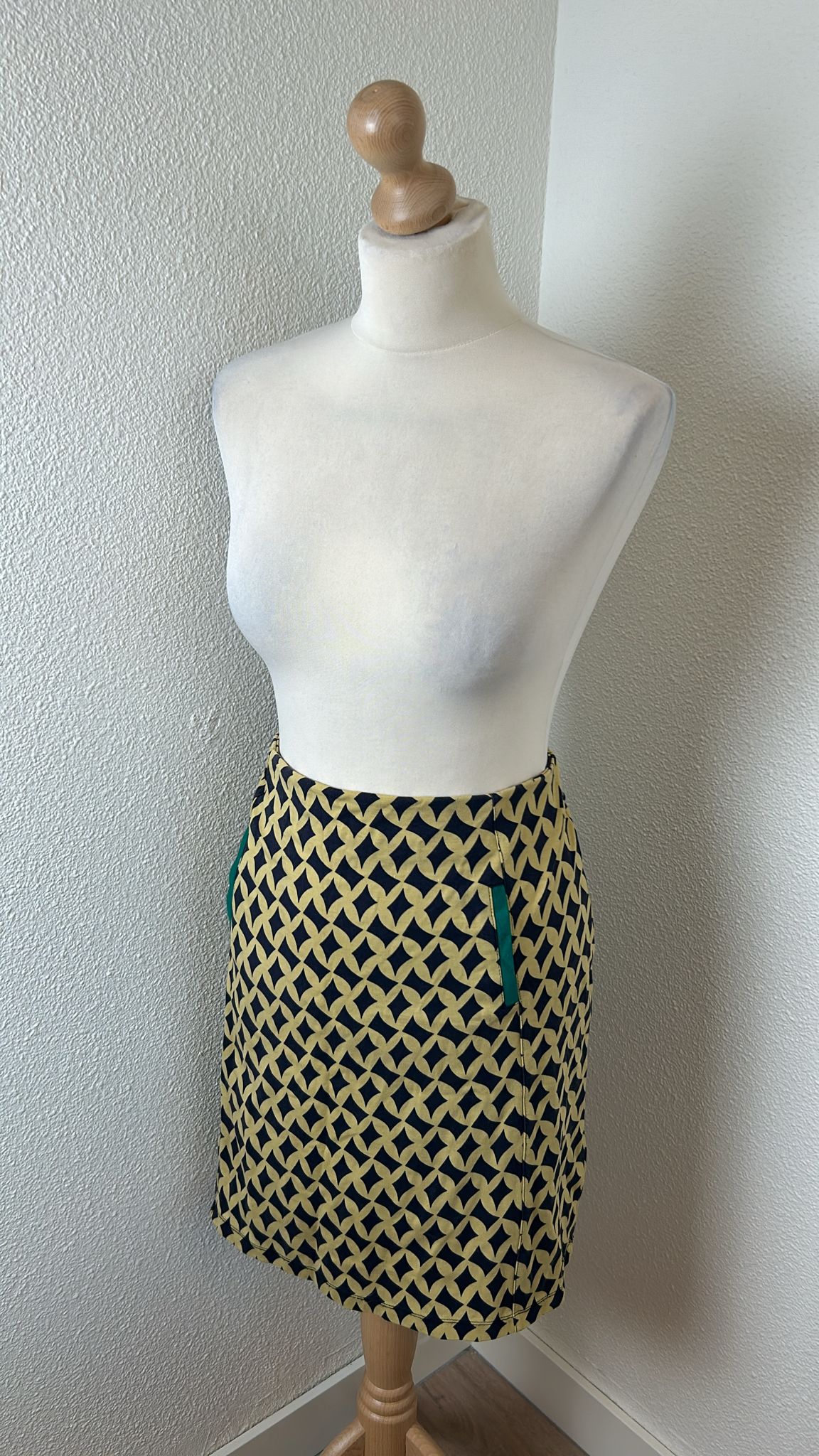 Vila Joy - maat XL - retro rok