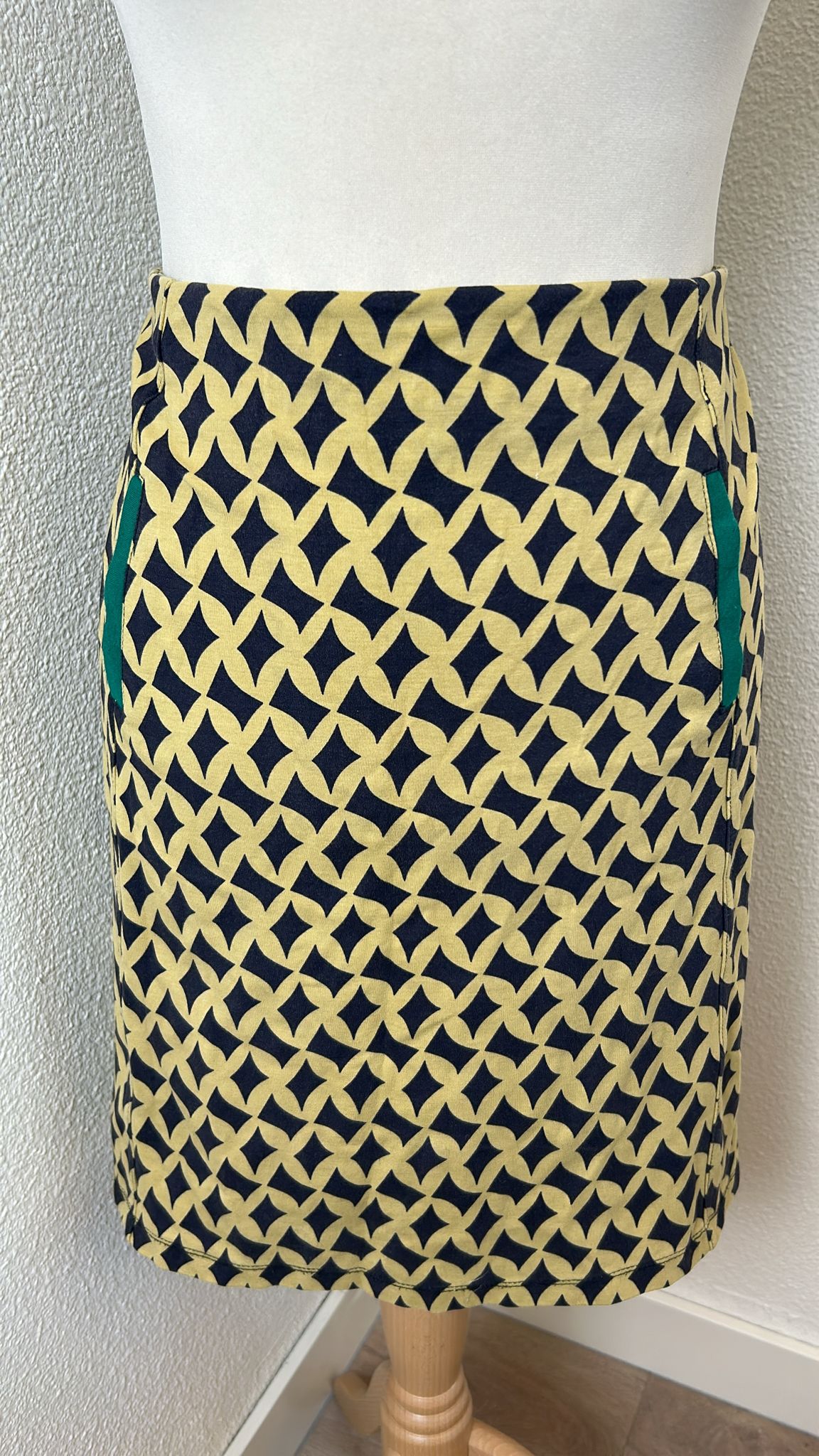 Vila Joy - maat XL - retro rok