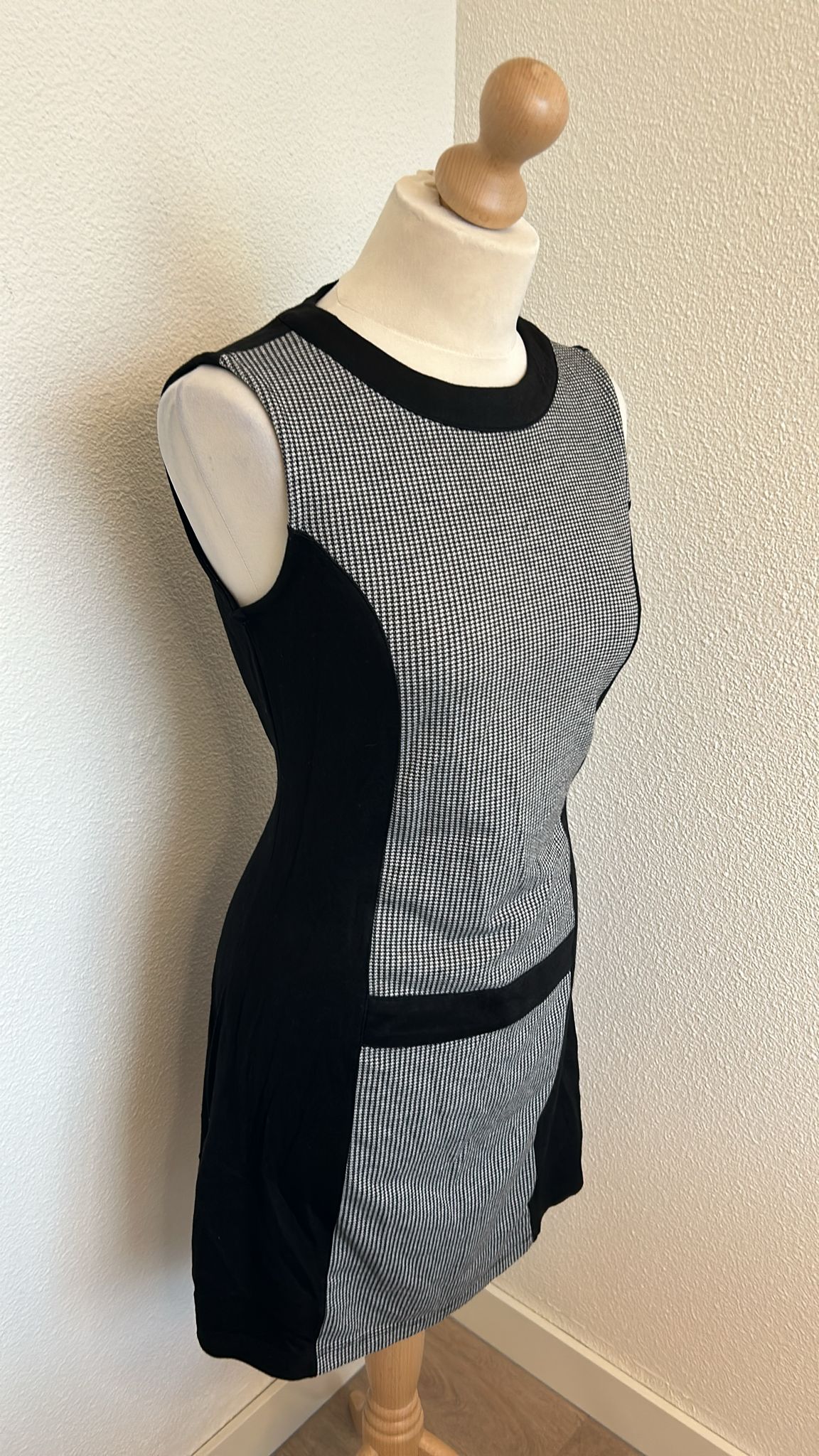 Mademoiselle Yeye - maat L - retro jurk