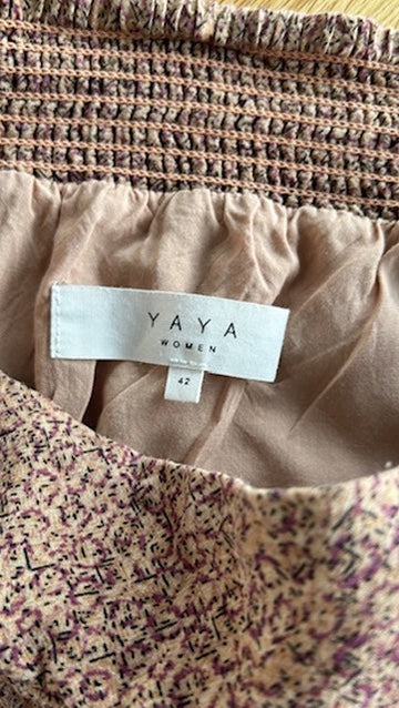 Yaya - maat 42 - rok