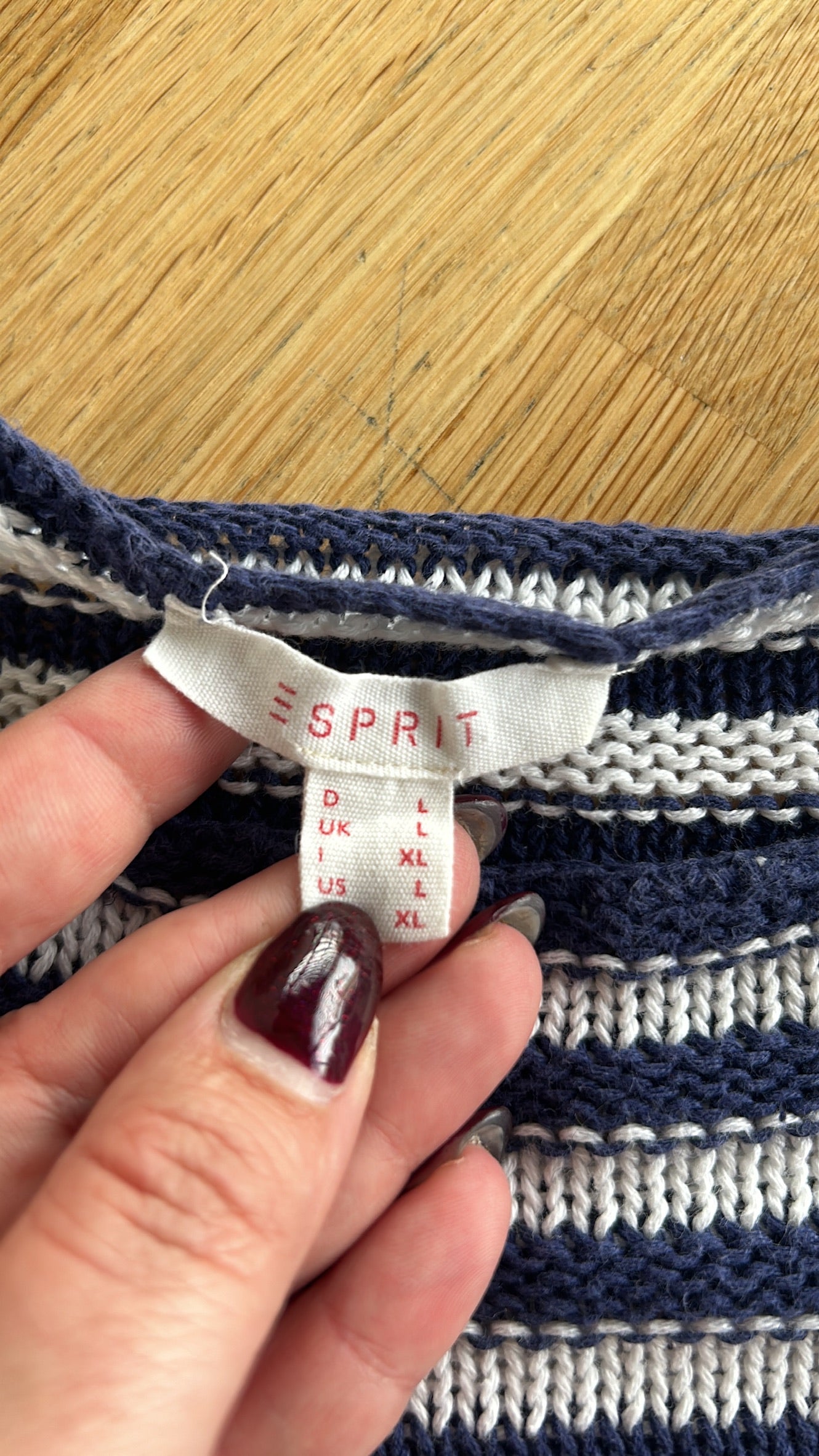 Esprit - maat L - trui