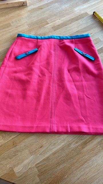 Lucy has a secret - maat XL - rok