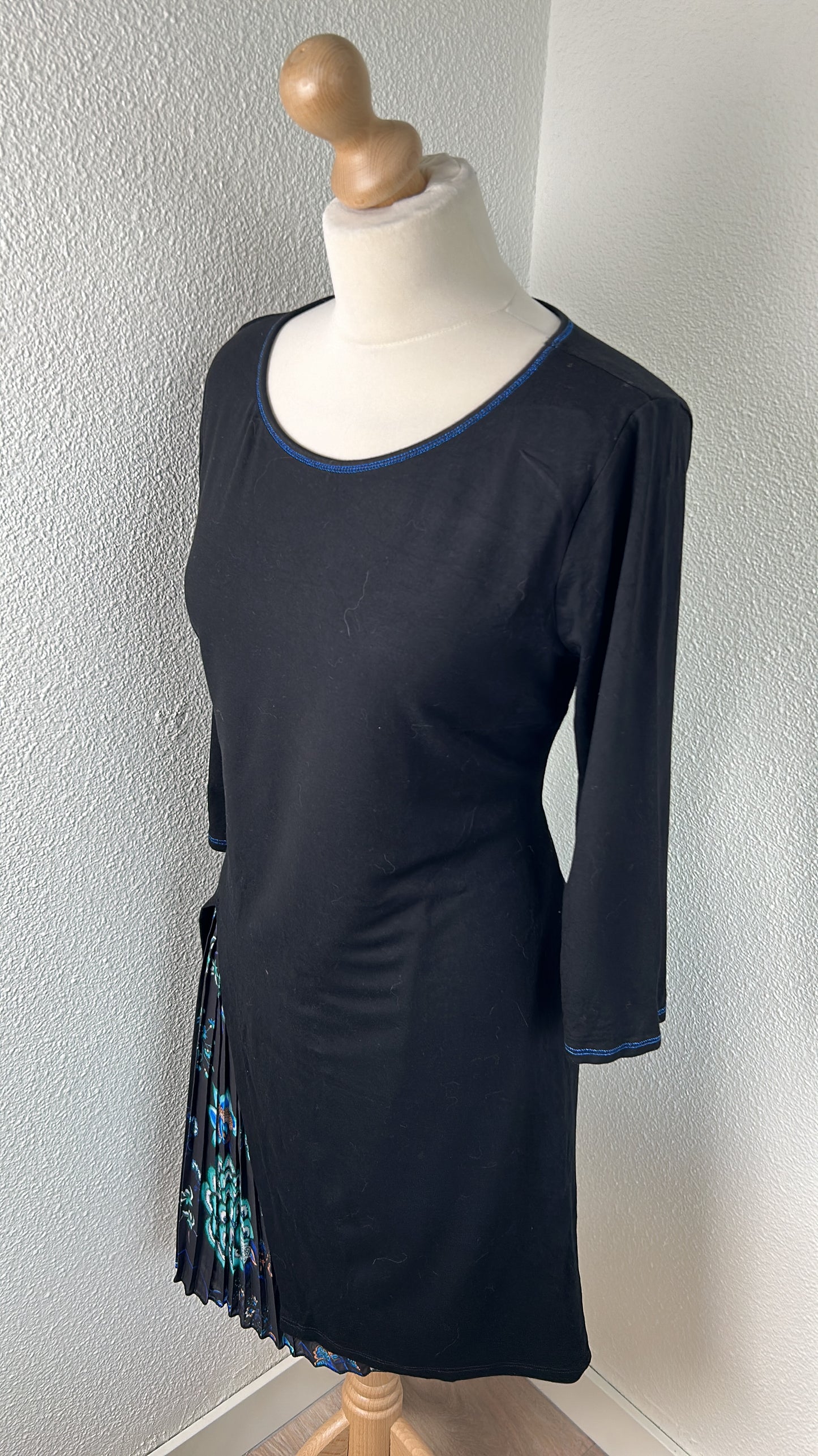 Desigual - maat XL - retro jurk plisse