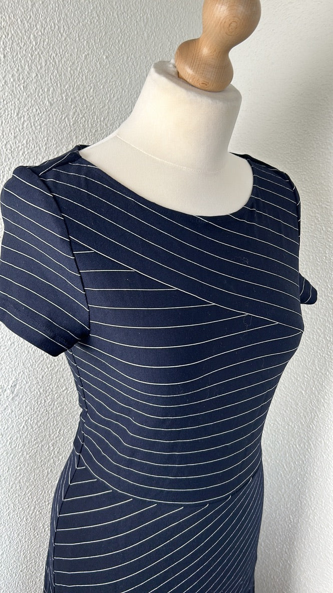 Esprit - maat m - midi jurk