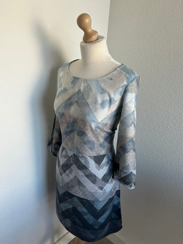 Geisha - maat 40 L - zigzag jurkje