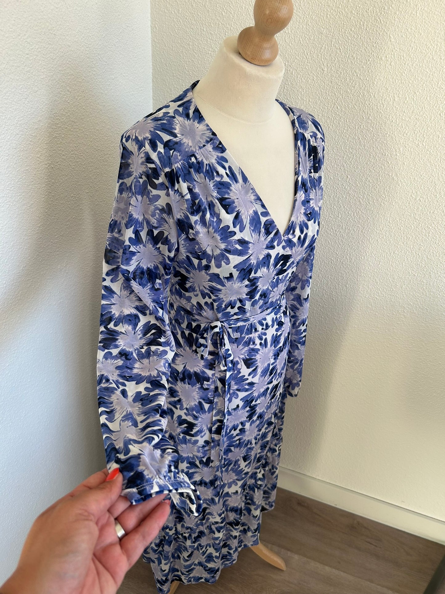 Fabienne Chapot - maat XL - Natasje Frill dress