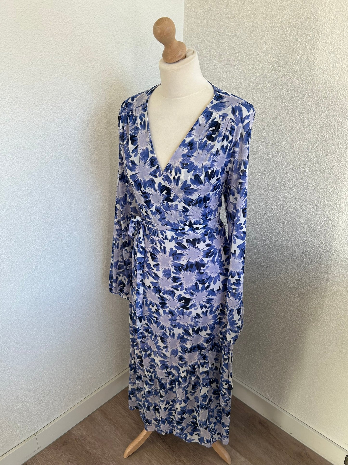 Fabienne Chapot - maat XL - Natasje Frill dress