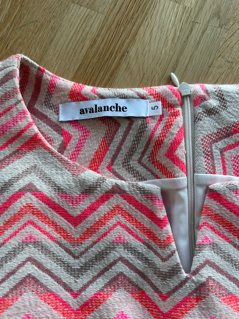 Avalanche - maat 5 - jurk