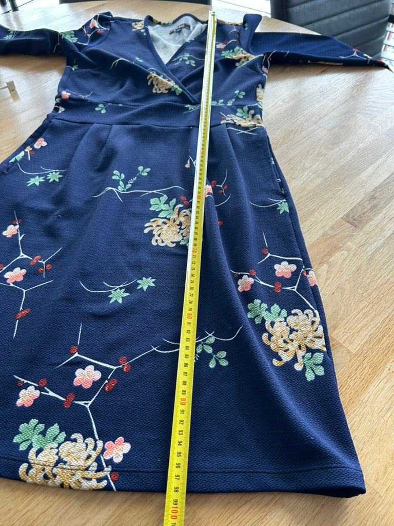 King Louie - maat M - tulip cross dress