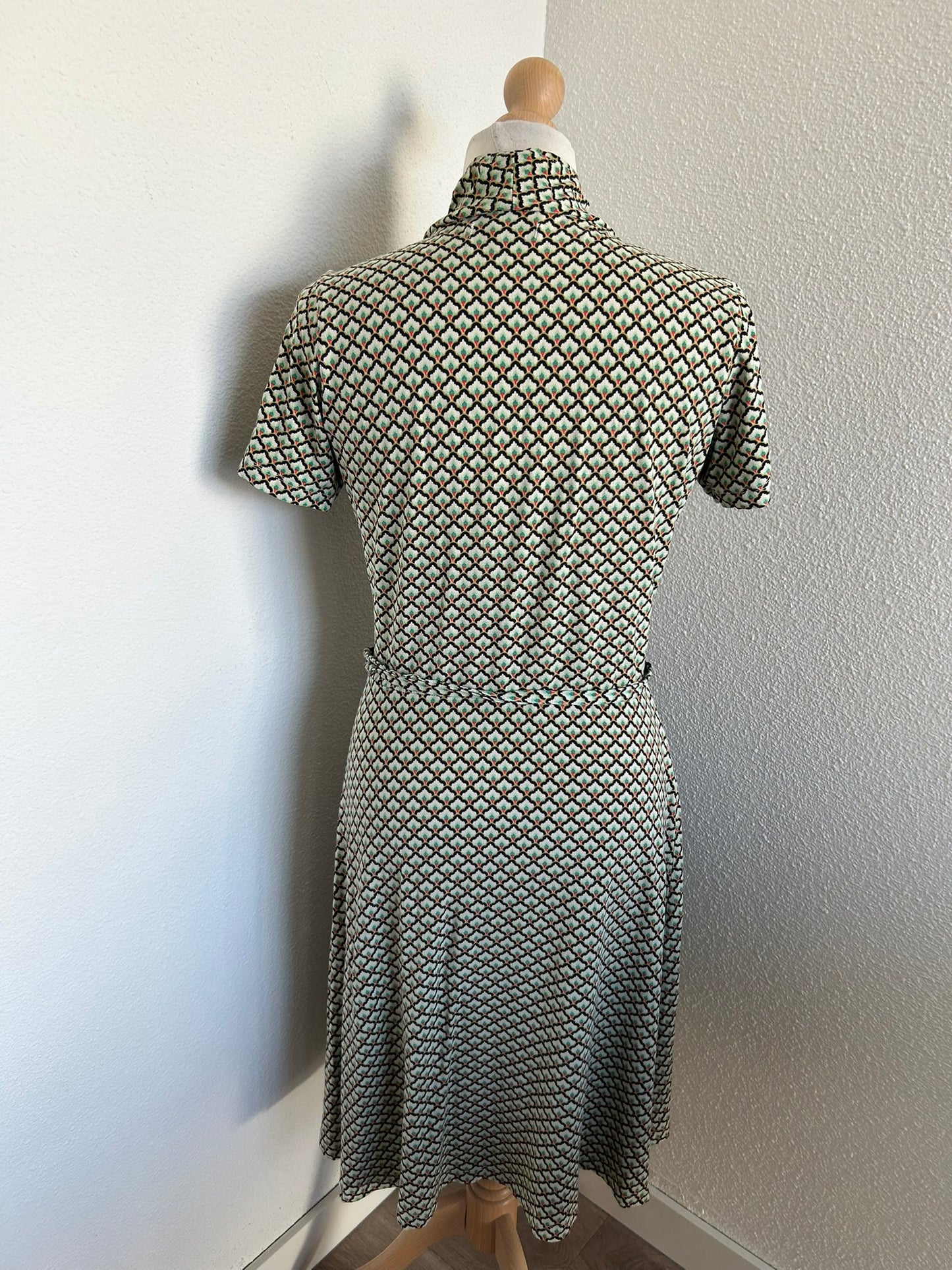 King Louie - maat L - emmy dress