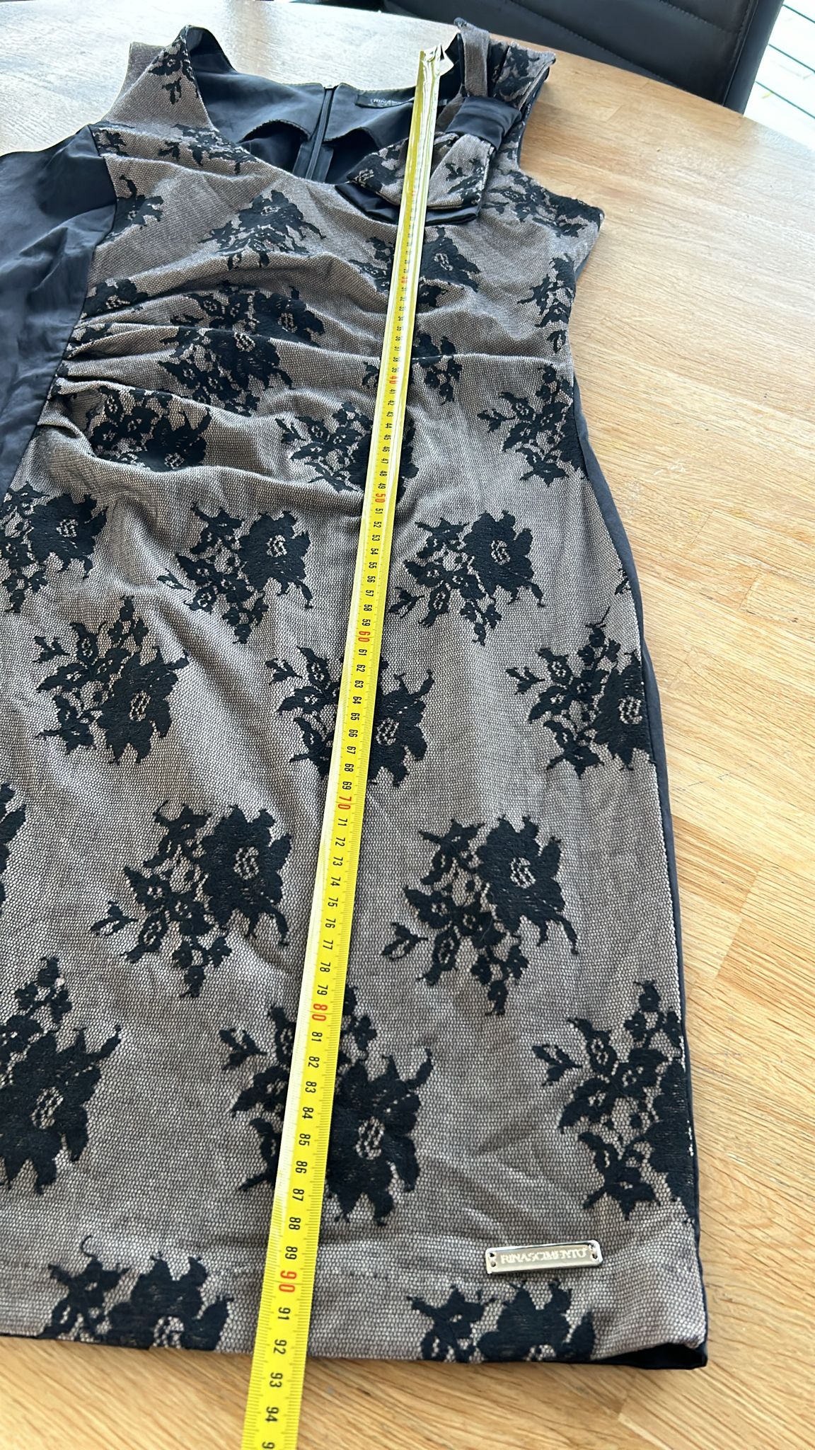 Rinascimento - maat L - classy jurk