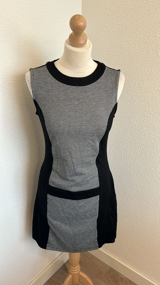 Mademoiselle Yeye - maat L - retro jurk