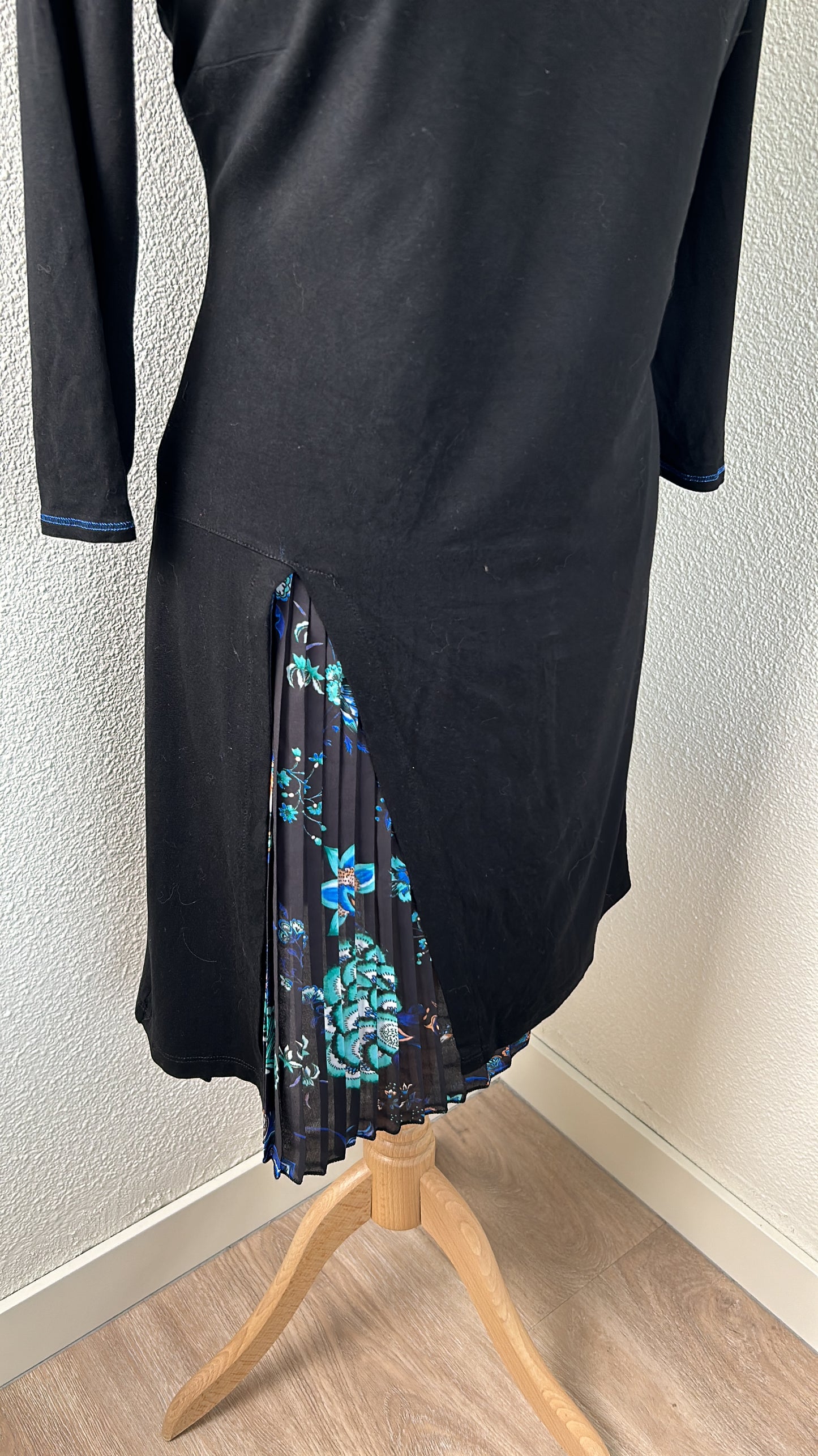 Desigual - maat XL - retro jurk plisse