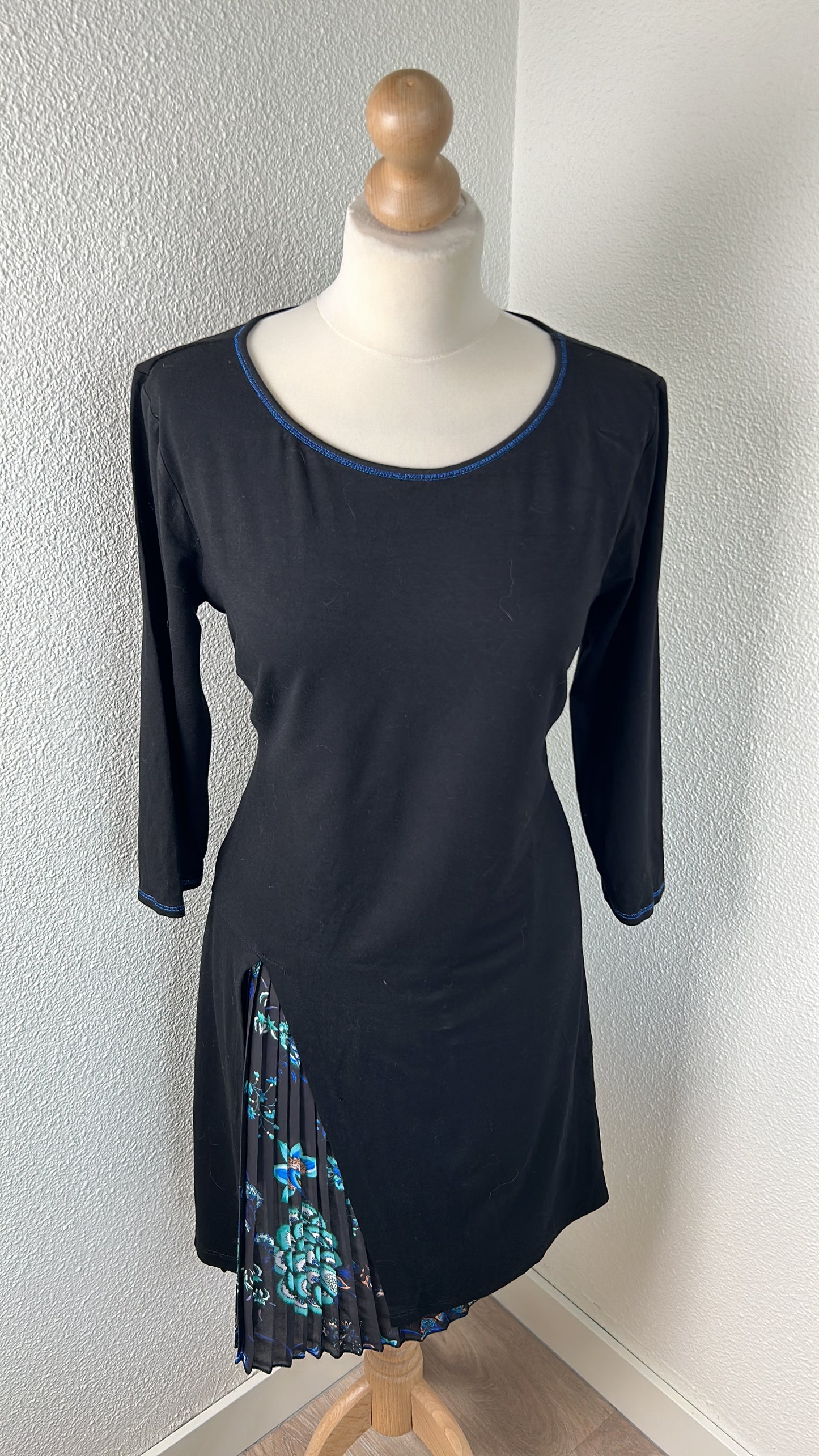 Desigual - maat XL - retro jurk plisse