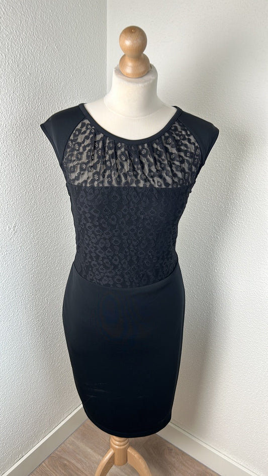 Esprit - maat M - classy jurkje